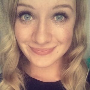 Meet your Posher, Macey